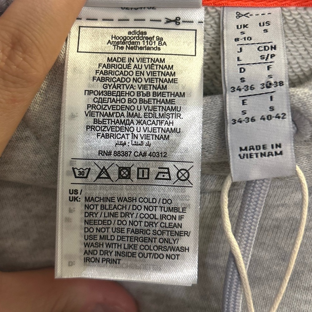 NWT Adidas Cropped Logo Hoodie - Picture 7 of 10